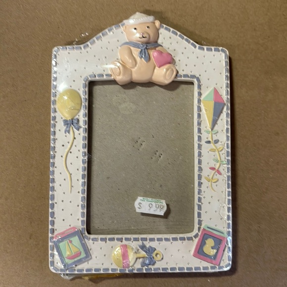 Child’s picture frame - Picture 1 of 1